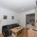 Royal M&m Appartement *