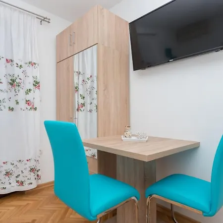 Royal M&m Apartment