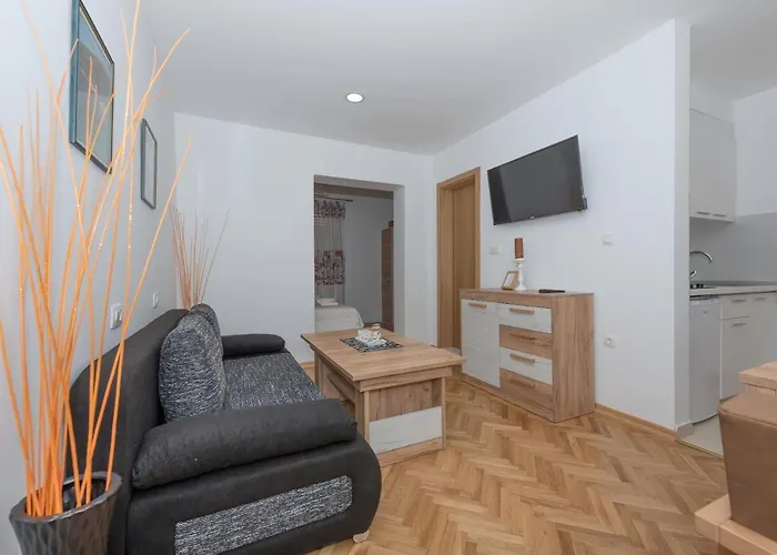 Royal M&m Apartamento Makarska
