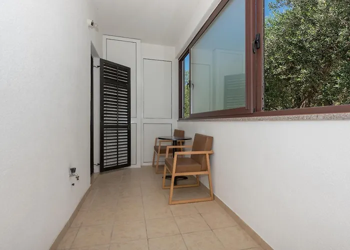 Royal M&m Apartamento Makarska