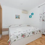 Royal M&m Apartman *